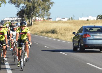 Nuevas normativas para ciclistas y conductores este 2025