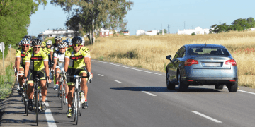 Nuevas normativas para ciclistas y conductores este 2025