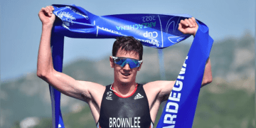 Jonathan Brownlee gana la Copa del Mundo de Arzachena; con Alberto González 6º