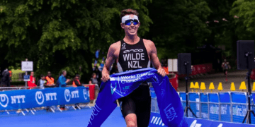 Hayden Wilde vence WTS Leeds con Antonio Serrat en TOP-10