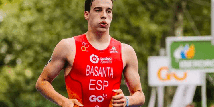 Esteban Basanta, sólo ante el peligro en la Copa de Europa de Kitzbühel