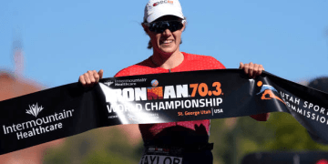 Taylor Knibb arrasa en el Mundial IM 70.3 dejando fuera del podio a los grandes nombres