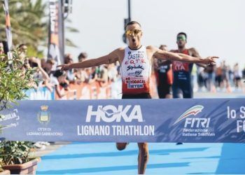 David Castro vence el «Lignano Triathlon» con Sara Guerrero 4ª