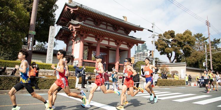 La locura de la Maratón de Osaka: 20 hombres por debajo de la mínima olímpica