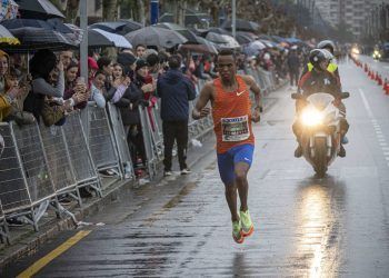 Berihu Aregawi se queda en Laredo a 9″ del récord del mundo de 10K