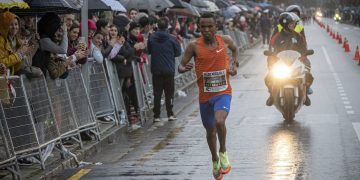 Berihu Aregawi se queda en Laredo a 9″ del récord del mundo de 10K