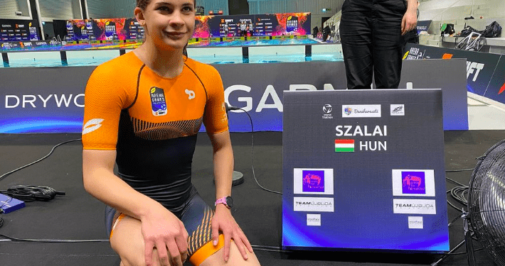 El fenómeno Fanni Szalai: podio en la SuperLeague Triathlon con 15 años