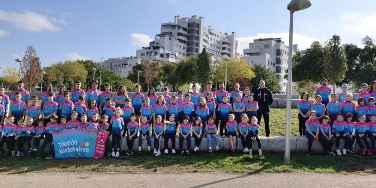 El «Triatlón Valdebebas» apuesta fuerte por su escuela y la excelencia