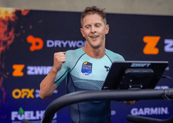 Henri Schoeman y Sophie Linn campeones del mundo de Triatlón Electrónico