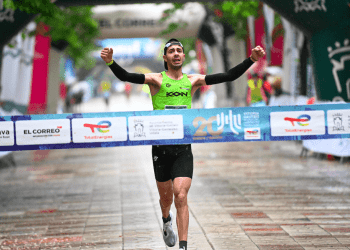 Más de 2.750 participantes sellan con éxito el XX Aniversario del «TotalEnergies Vitoria-Gasteiz Maratón Martín Fiz»