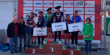 Fernando Zorrilla y Laura Gómez brillan en un emotivo «Half Triathlon Pamplona-Iruña»