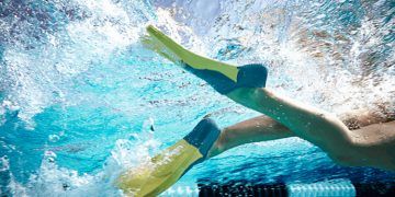Aletas y palas para el entrenamiento en verano