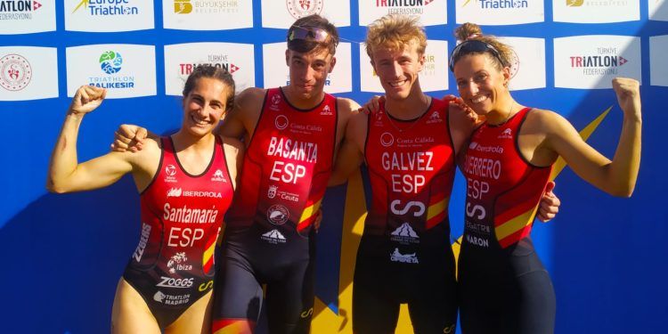 España se cuelga la medalla de plata en el Europeo élite de Relevos Mixtos