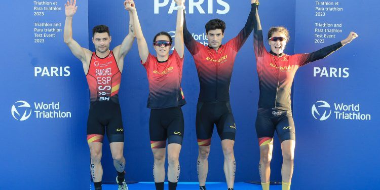 Alemania gana la prueba de Relevos Mixtos de París con España rozando el TOP-10