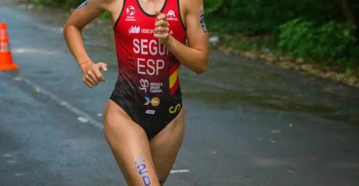 Alejandra Seguí se cuelga el bronce en el Campeonato de Europa júnior de Triatlón