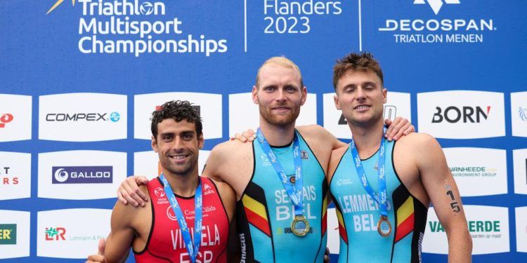 Kevin Viñuela se proclama subcampeón de Europa de Acuatlón