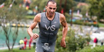 Rubén Ruzafa a las puertas del podio del Mundial XTERRA 2023