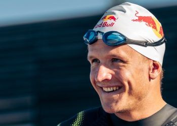 Blummenfelt, Bragmayer y Jorgensen se exhiben en la «Travesía Río Lérez» de Pontevedra