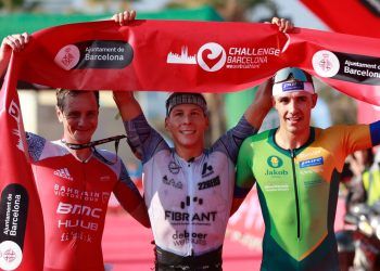 Youri Keulen e Imogen Simmonds ganan el Challenge Barcelona Triathlon 2023