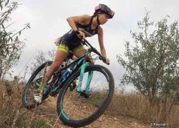 Duatlón Cros «Ciudad de Huesca»: una prueba familiar con el respeto ganado en Aragón