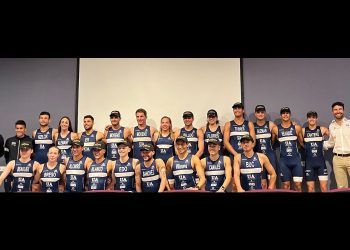 El Universidad de Alicante Triatlón presenta su equipo deportivo y técnico del 2024