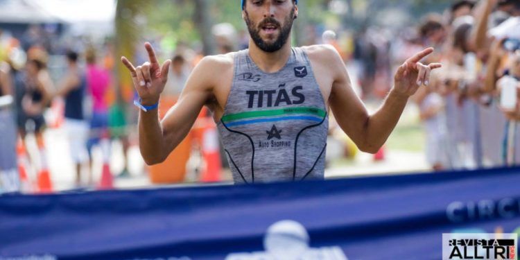 Antón Ruanova estrena su podcast «Campeones en ropa interior»