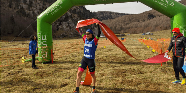 Enara Oronoz y Pello Osoro: Campeones de España de Triatlón de Invierno