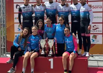Náutico de Narón y Peñota Dental Alusigma se llevan la Liga de Duatlón 2024