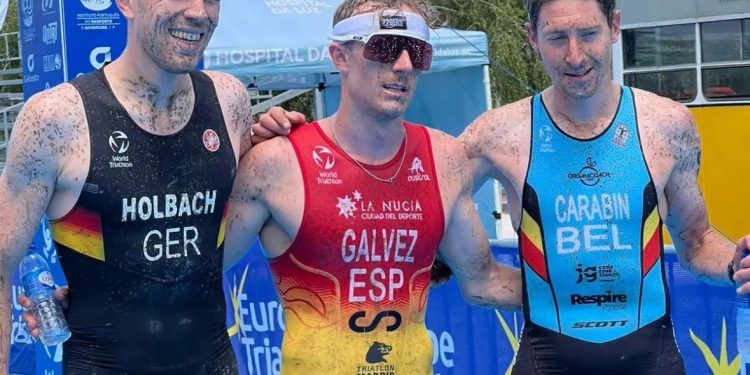 Medallas para Nacho Gálvez y Marta Cabello en el Europeo de Duatlón Cross