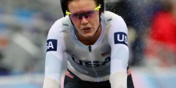 Taylor Knibb: 19ª en la prueba de ciclismo contrarreloj tras irse al suelo tres veces