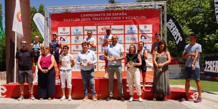 Doble doblete para Kevin Viñuela y Marina Muñoz en Almazán