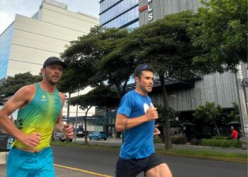 Javier Gómez Noya: de vuelta a la oficina en Costa Rica
