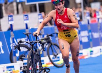 Noelia Juan roza las medallas en el Europeo de Triatlón Sprint