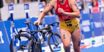 Noelia Juan roza las medallas en el Europeo de Triatlón Sprint