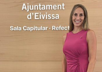 Charla con Ana Ferrer, concejala de Deportes de Ibiza, sobre el impacto del T100 en la isla