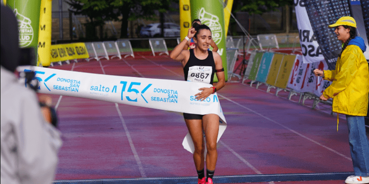 Sabor triatleta en los podios femeninos del 5K & 15K de San Sebastián