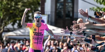 Marten Van Riel: alfombra roja en Dubai para llevarse el T100 Triathlon World Tour