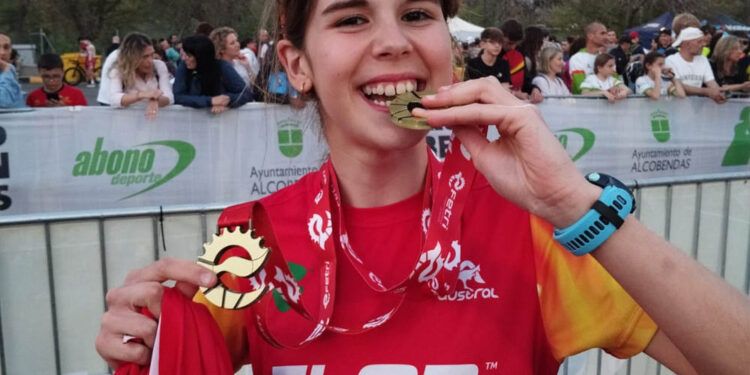 Grandes actuaciones triatletas en el Cross Internacional de Itálica