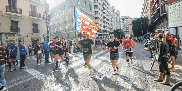 Maratón de Valencia: grandes marcas y récord de finishers y solidaridad