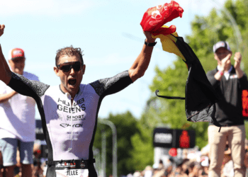 Los triatletas de corta dinamitan el Mundial IRONMAN 70.3 con Jelle Geens venciendo