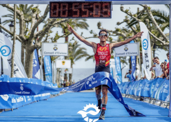 Los jóvenes triatletas brillan en el 10K de Aranjuez con Pelayo González en 29’18»