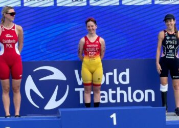 Cuatro medallas para nuestros triatletas paralímpicos en su paso por Abu Dhabi
