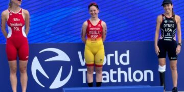 Cuatro medallas para nuestros triatletas paralímpicos en su paso por Abu Dhabi