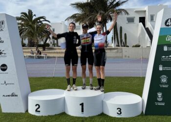 Tim Smeenge y Tessa Kortekaas se llevan la 23ª edición de la 4 Stage MTB Race Lanzarote