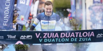 Jonathan Wayafee y Emilie Morier se llevan el Duatlón de Zuia más épico e internacional
