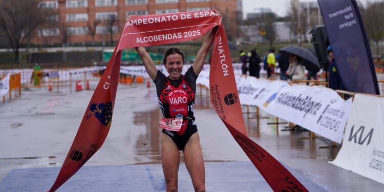 María Varo y Jarno Pousada vencen en un épico clasificatorio de Alcobendas donde tuvieron que abandonar 26 hombres