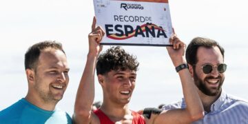 Xavi Cabanilles vuelve a batir un récord de España en el rapidísimo circuito de Oliva Nova