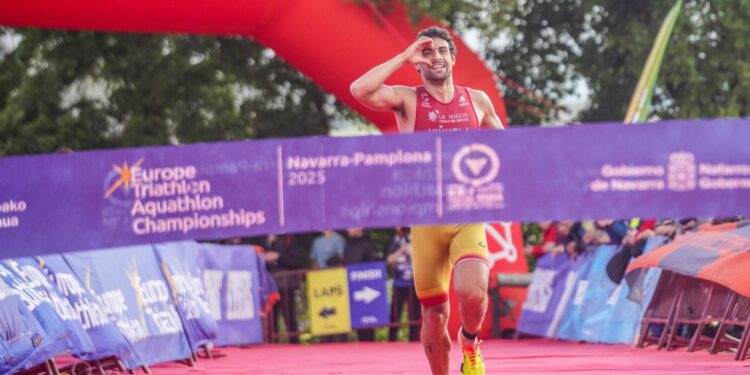 Kevin Viñuela campeón de Europa de Acuatlón con dos bronces también españoles