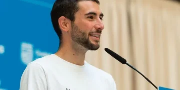 Alberto González firma un 14’16» en el 5.000 del Desafío Nerja