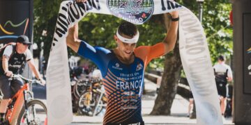 Patricia Bueno y Álvaro Franco se llevan el half del Triatlón Río Mundo